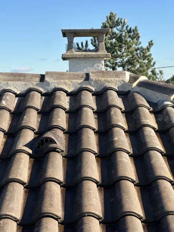 Changement de faîtage sur 10 mètres linéaires – Chez Jean Couverture, Royan, Jean Couverture