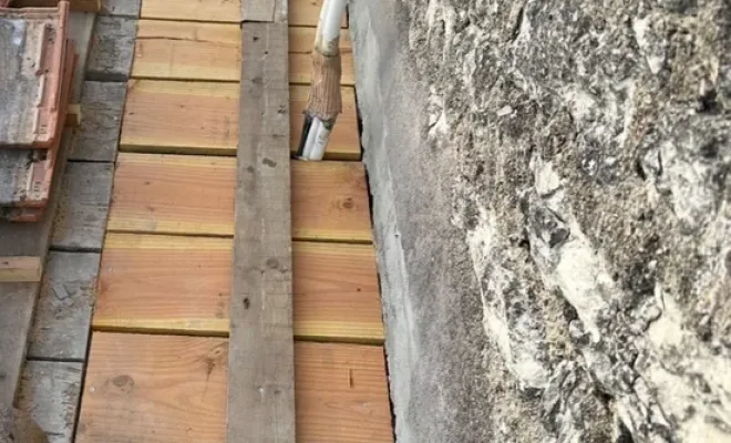 Changement de chéneau, zinc, chevrons, volige et bande solin à Brive sur Charente, Royan, Jean Couverture